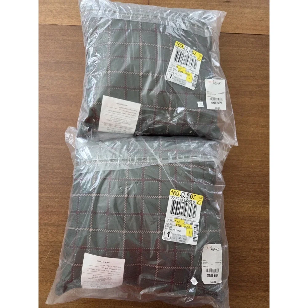 Pair Of Golf‎ Throw Pillows Two Burgundy Plaid Hunter Green